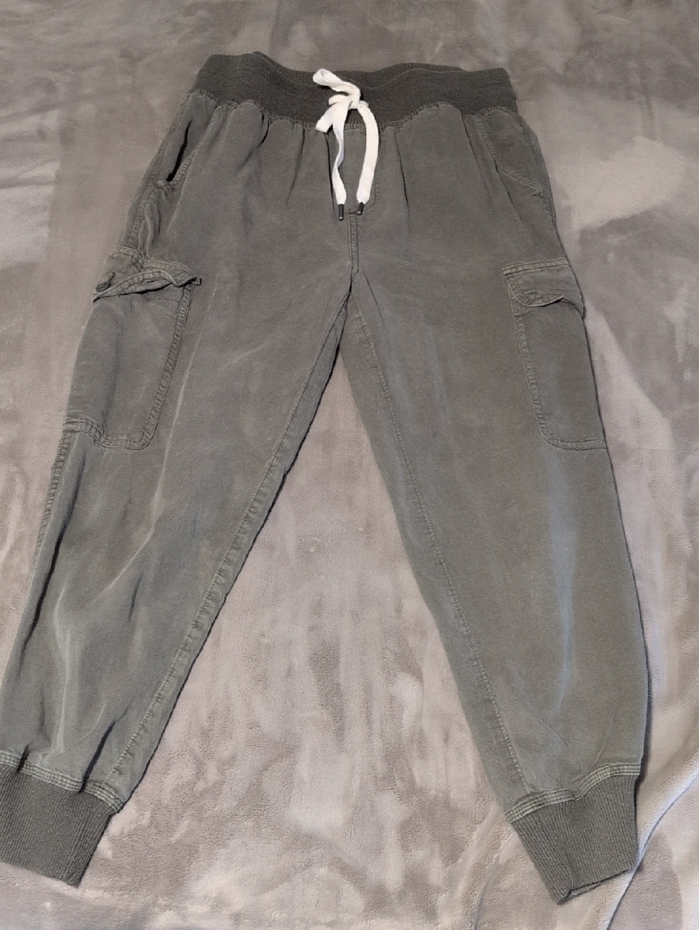 AERIE Olive Green Cargo Jogger Pants